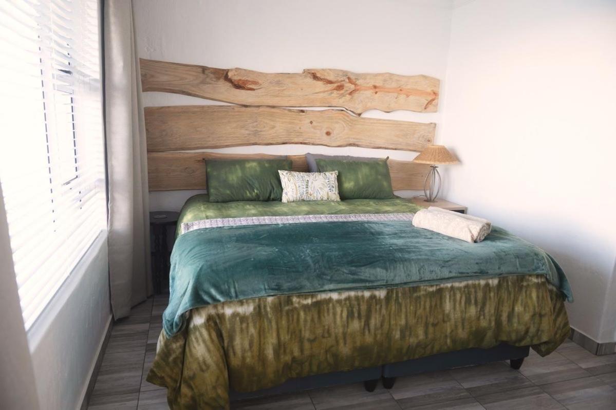 The Ark Guesthouse At Marina Martinique Jeffreys Bay Kültér fotó